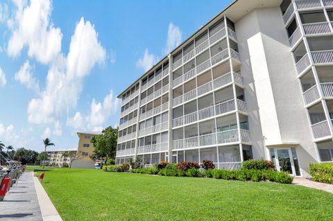 A home in Deerfield Beach