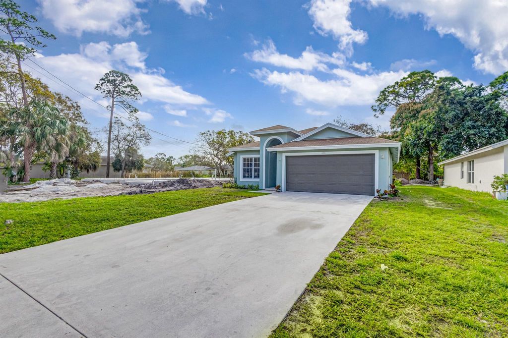 Photo of 6816 3rd Street, Jupiter, FL 33458 (MLS # R10953871)