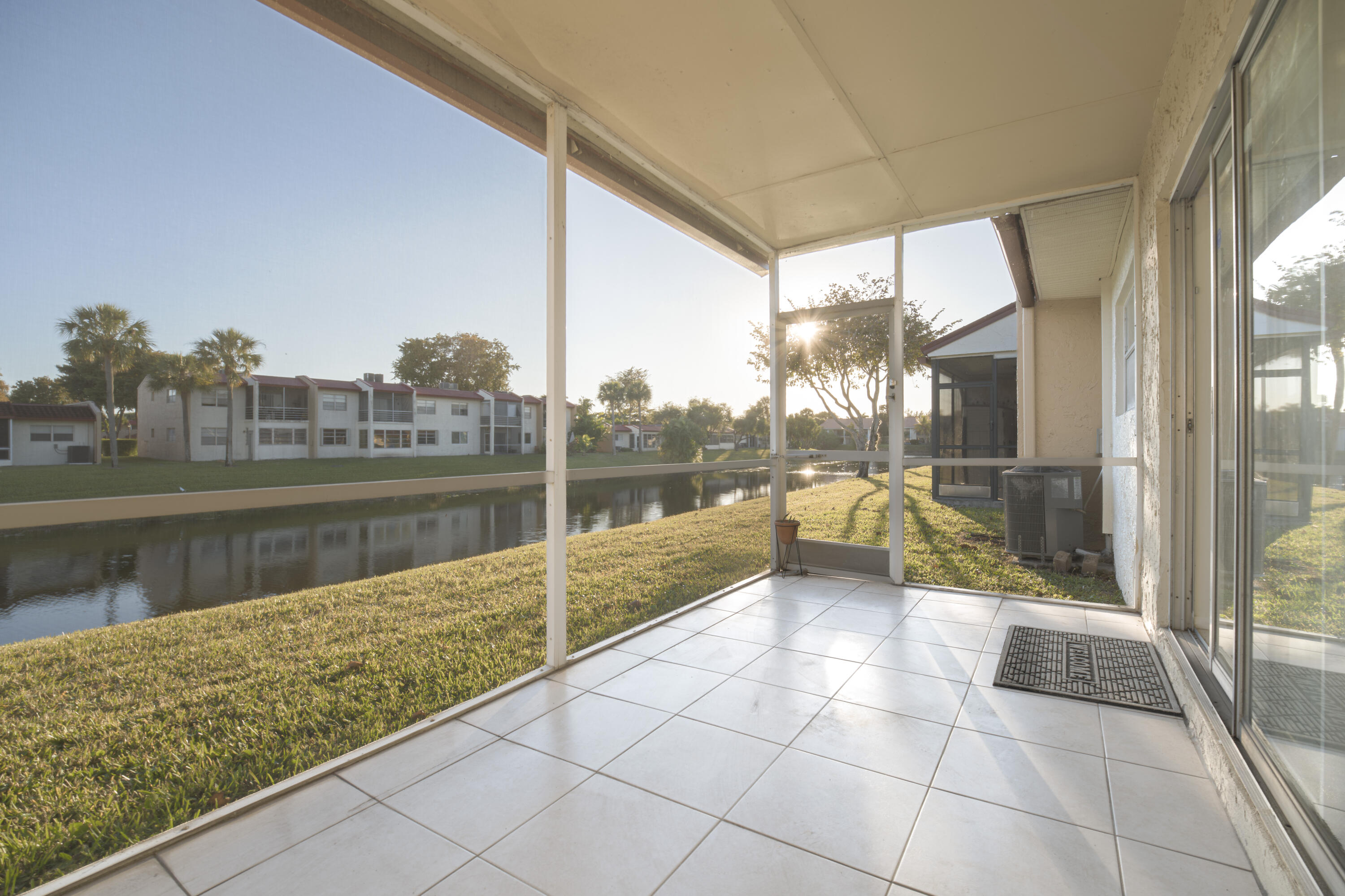 GOLDEN LAKES VILLAGE COND 1 THRU 13-A - Residential Lease