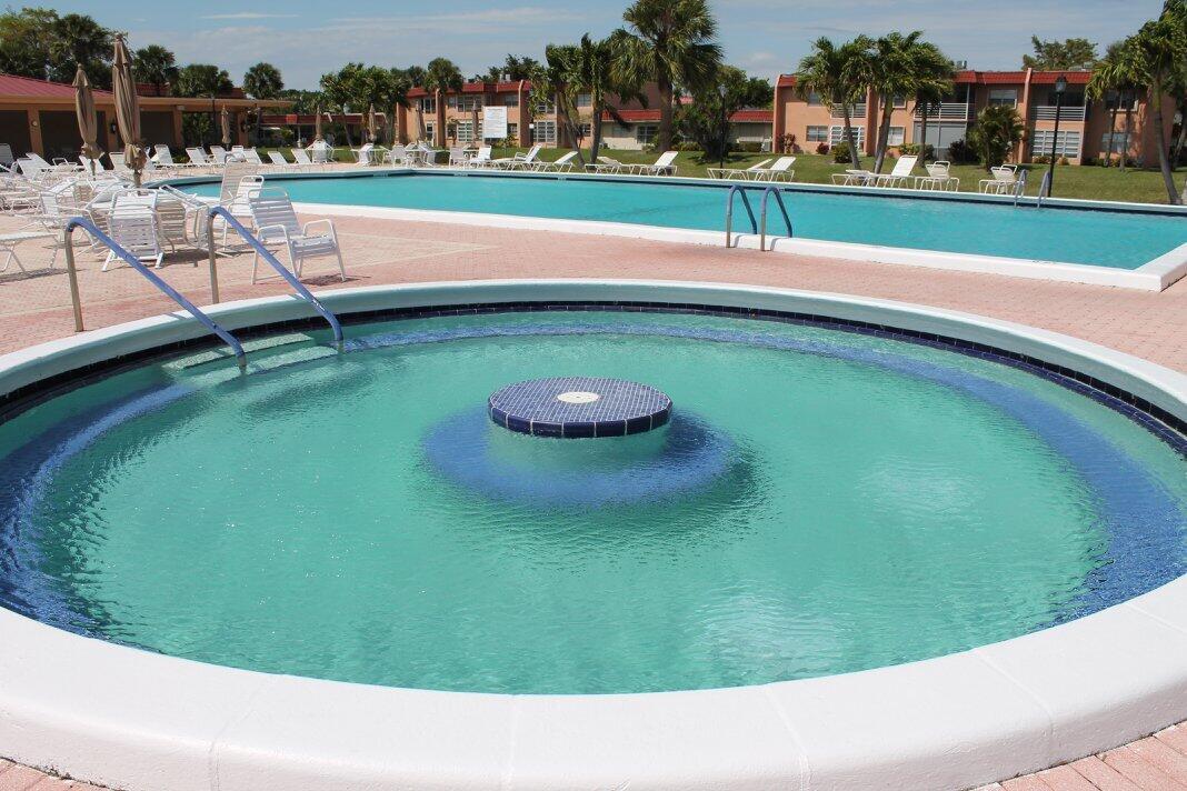 GOLDEN LAKES VILLAGE COND 1 THRU 13-A - Residential Lease