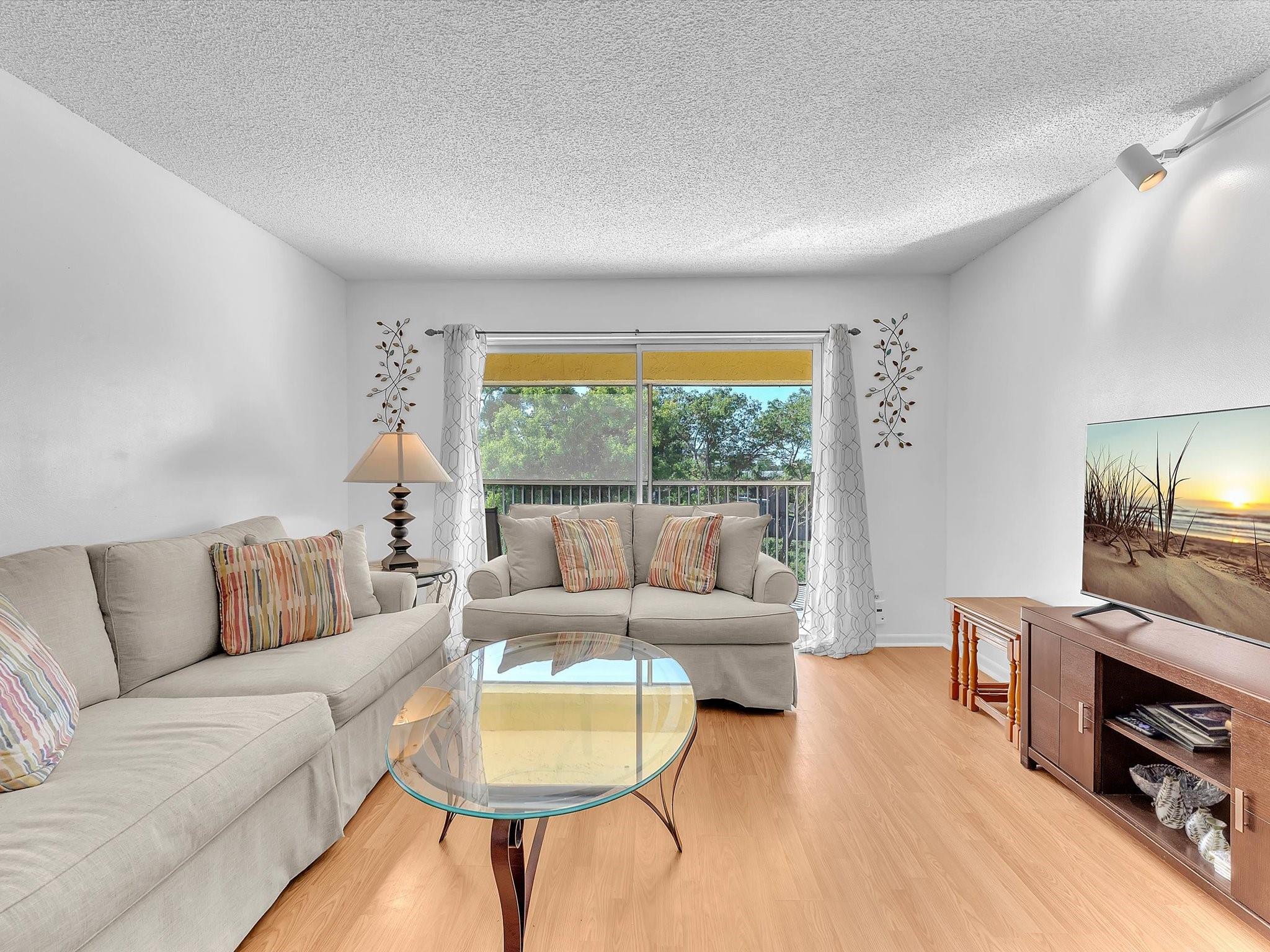 6870 Royal Palm Blvd 310M