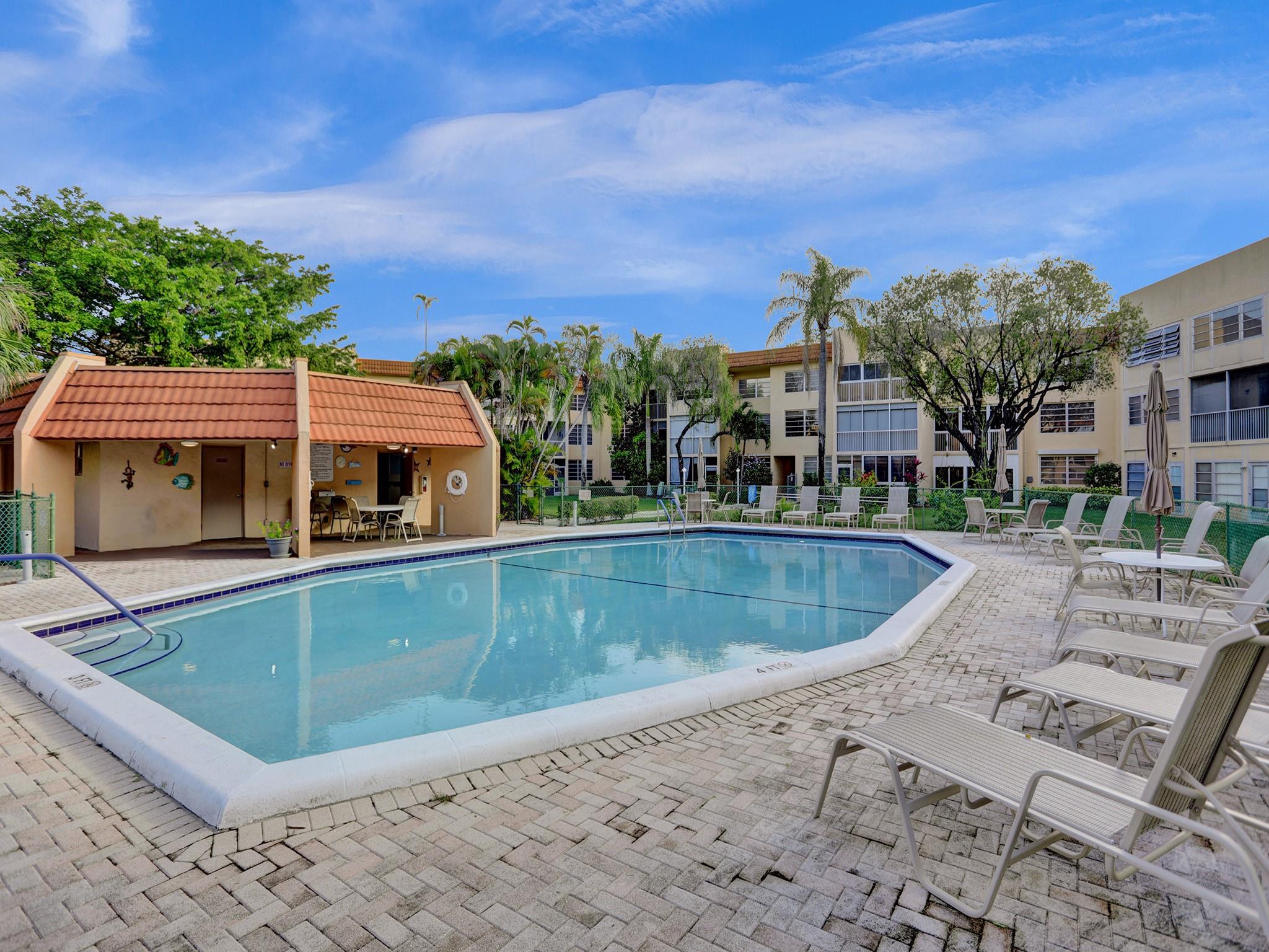 Royal Park Gardens - Residential