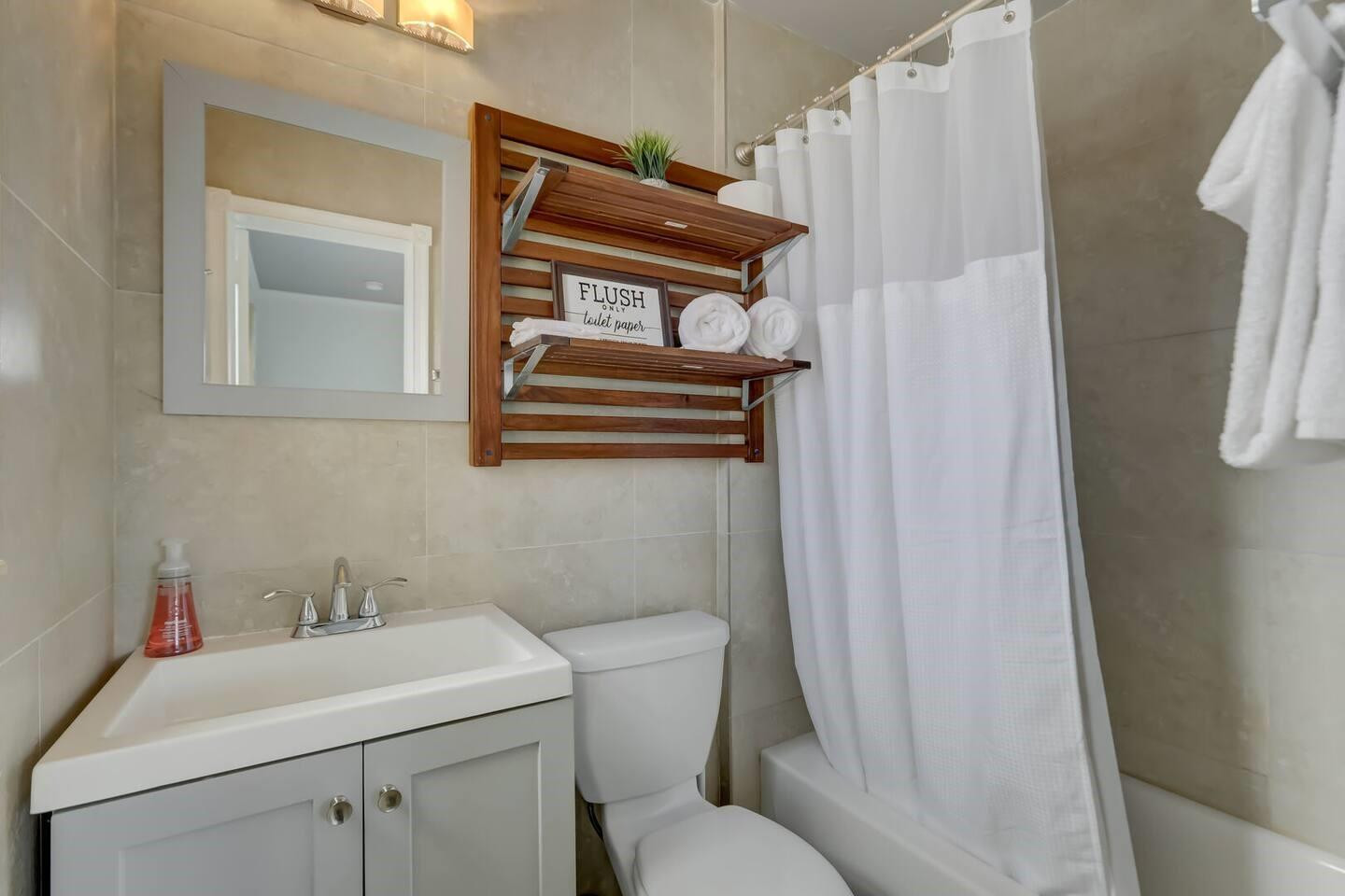 Oakland Ocean Mile Add 29 - Residential Income