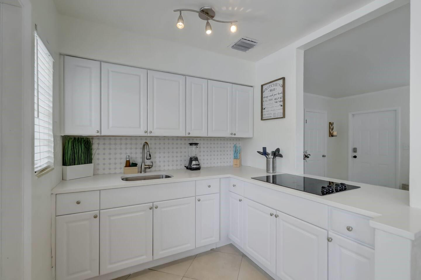 Oakland Ocean Mile Add 29 - Residential Income