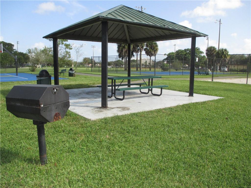 CORAL SPRINGS STATES - Residential