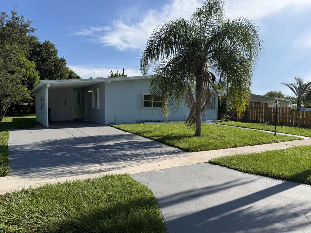 Photo of 111 SE Castana Court, Port Saint Lucie, FL 34983 (MLS # B26072781)