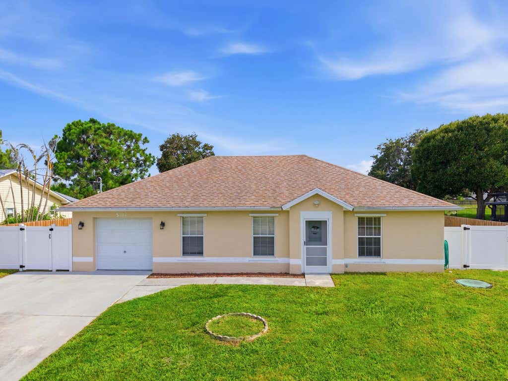 Photo of 5807 NW BURRI Court, Port Saint Lucie, FL 34986 (MLS # B26059360)