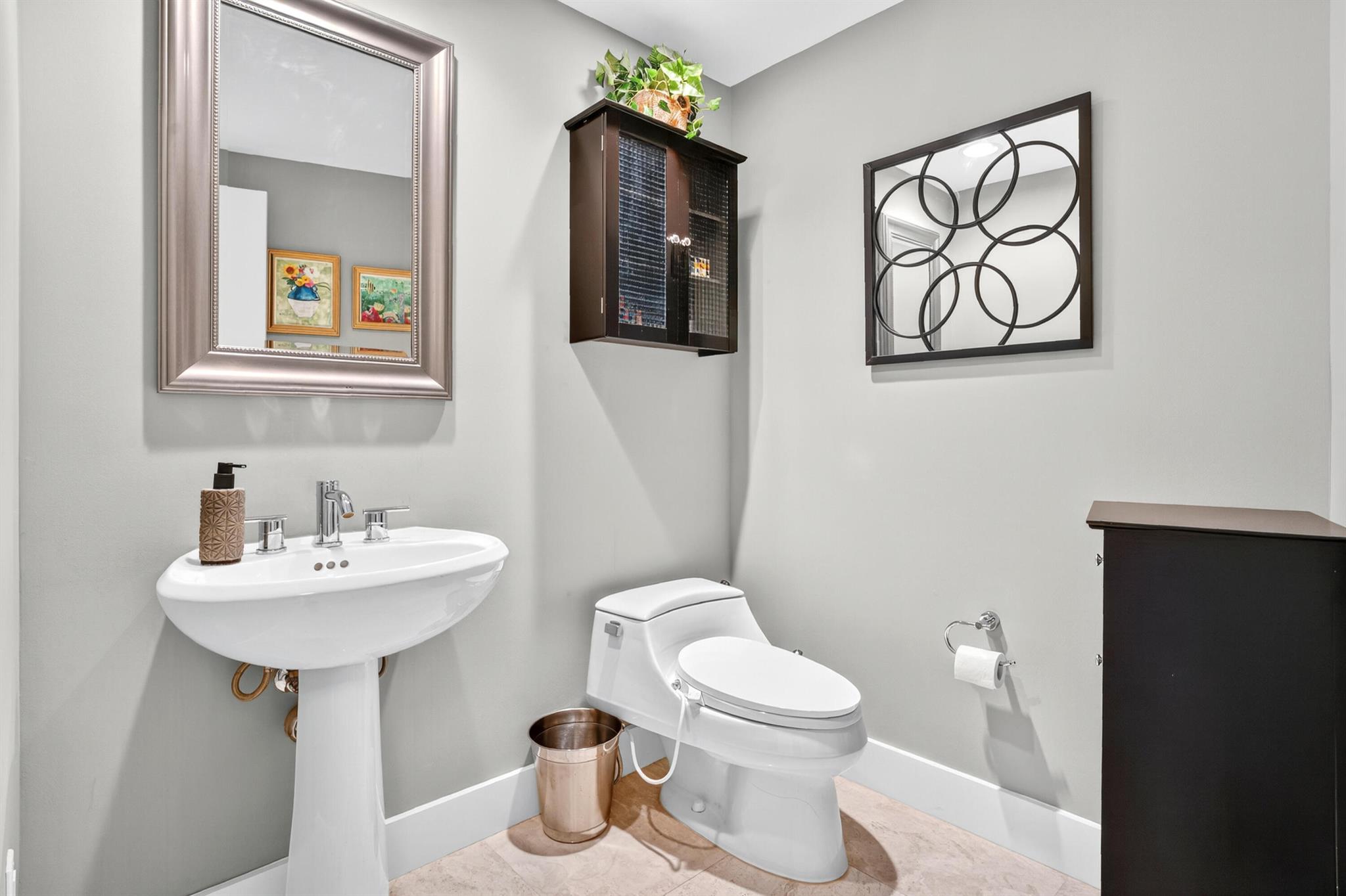 PLAZA AT OCEANSIDE (THE) - Residential