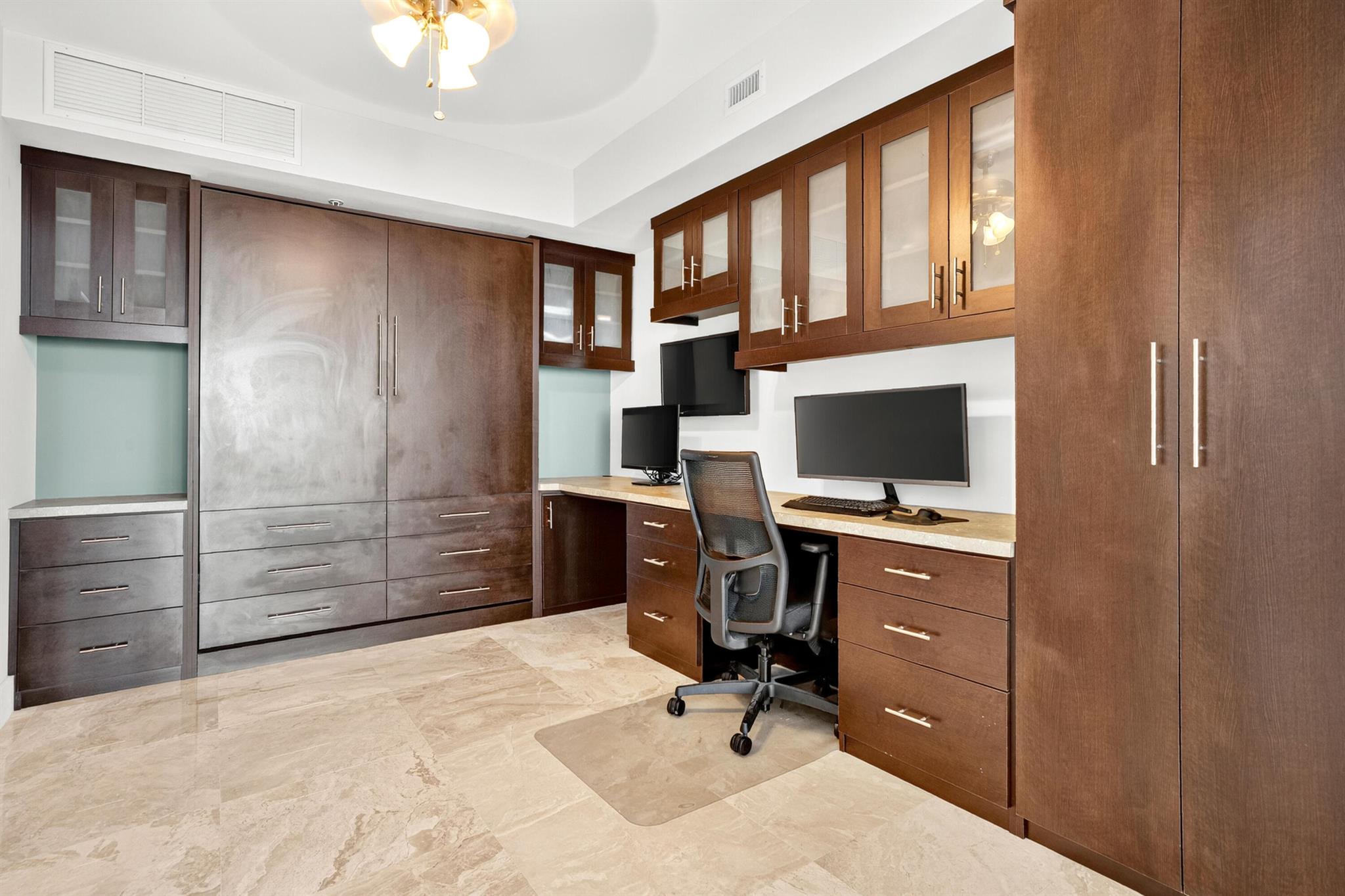 PLAZA AT OCEANSIDE (THE) - Residential