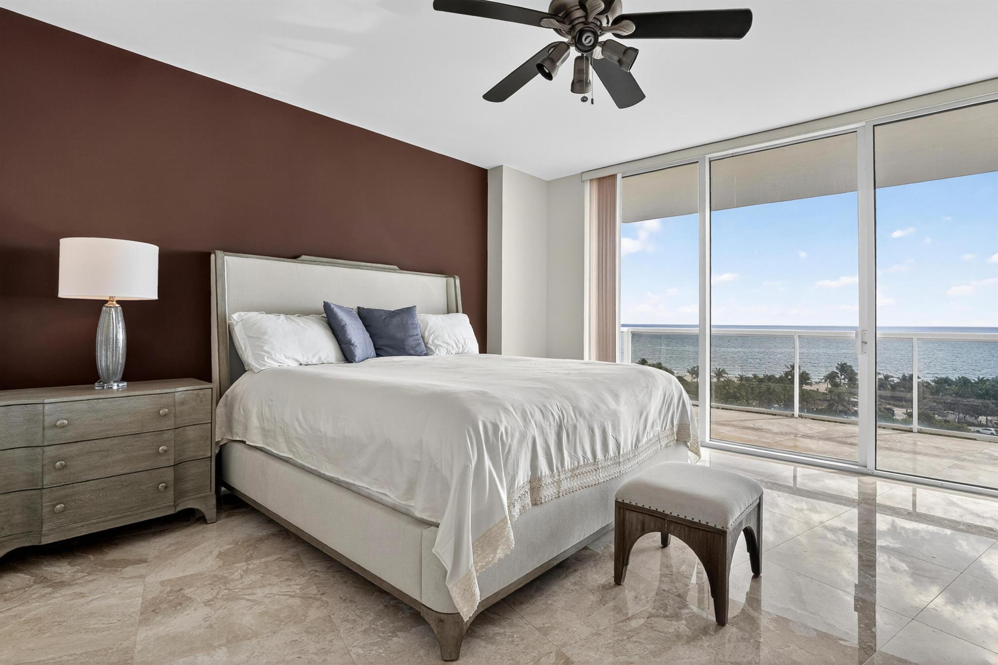 PLAZA AT OCEANSIDE (THE) - Residential