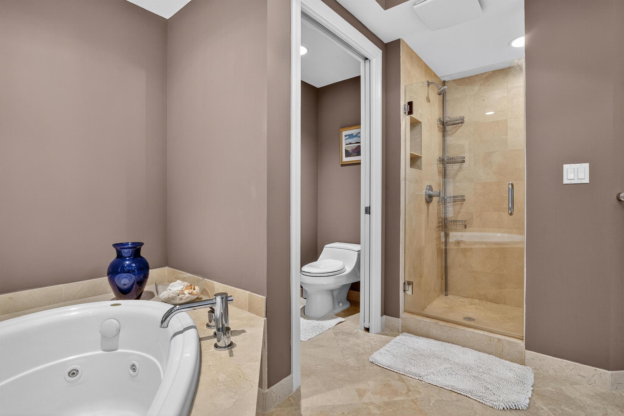 PLAZA AT OCEANSIDE (THE) - Residential