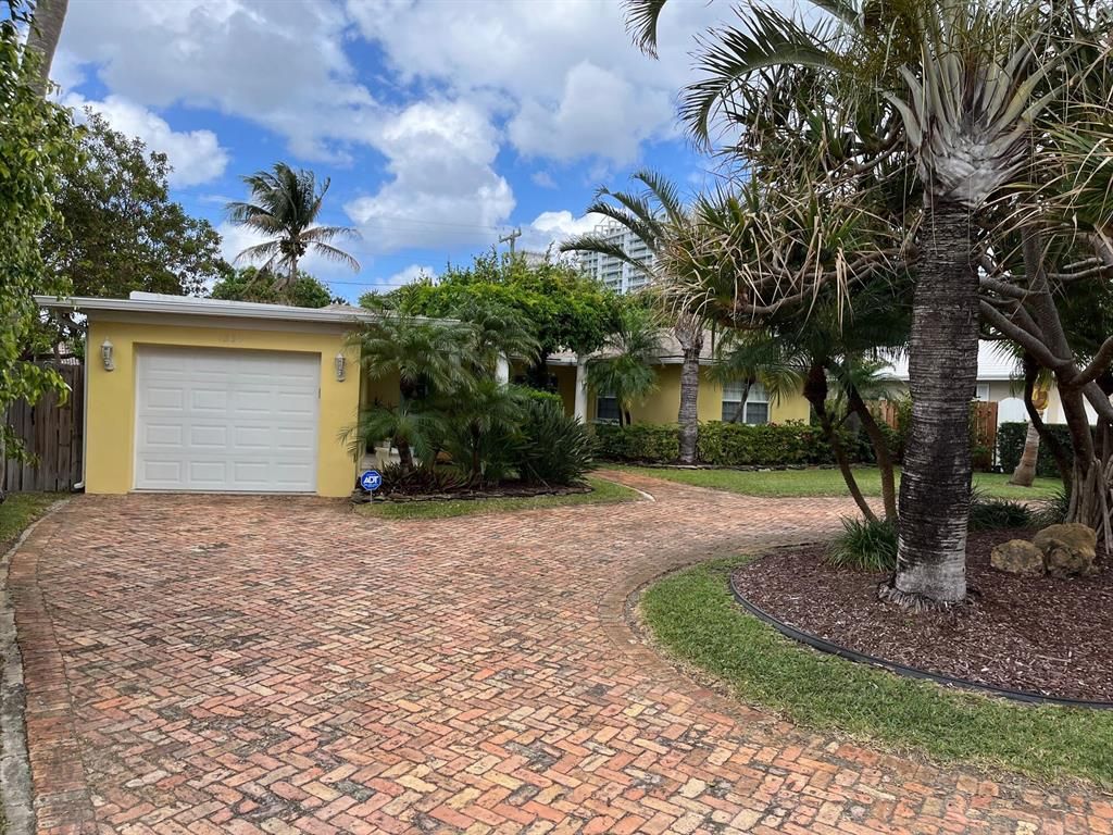 Photo of 1250 S Harbor Drive Dr, Singer Island, FL 33404 (MLS # R10800673)