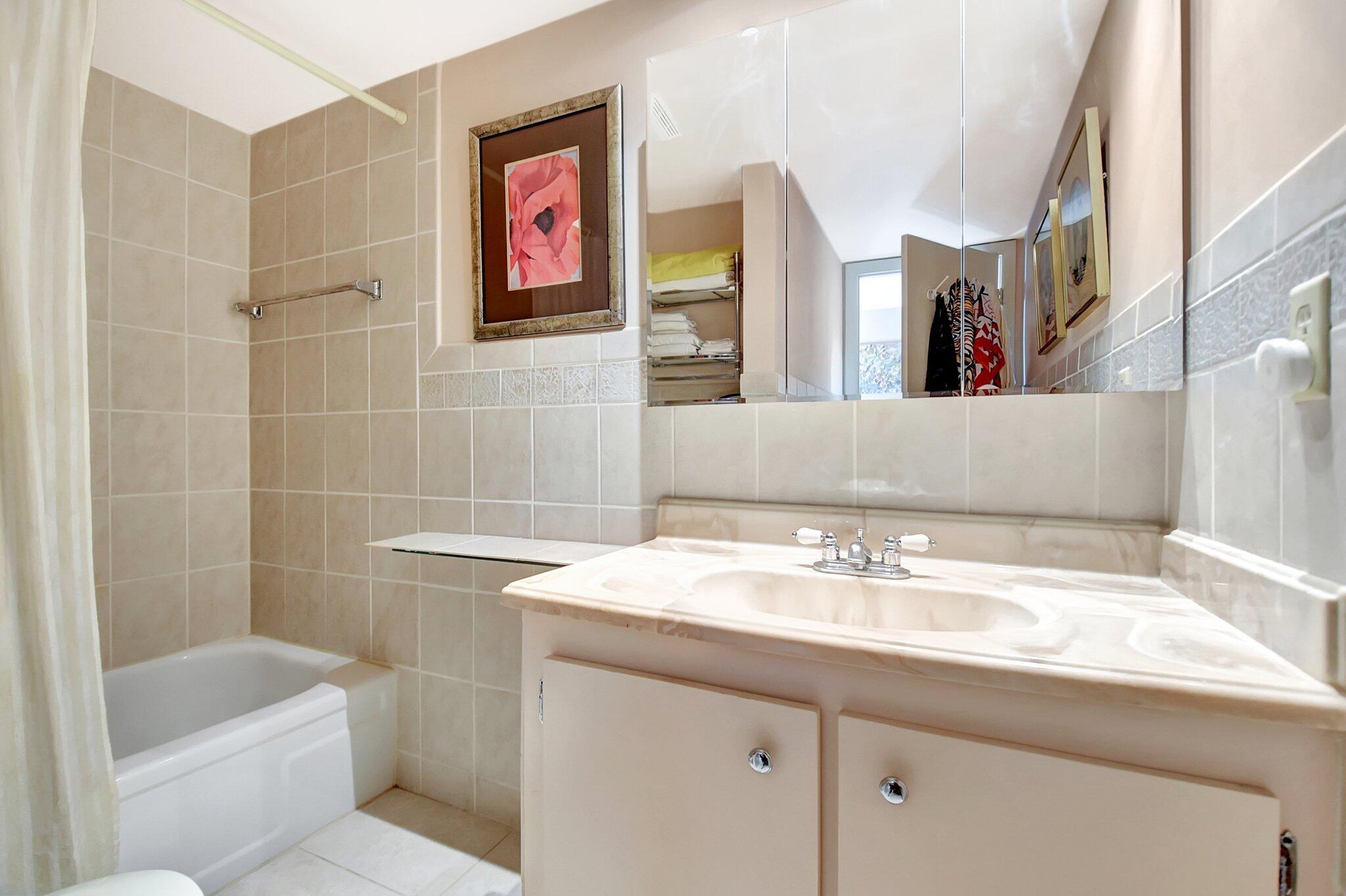 LAVERS DELRAY RACQUET CLU - Residential Lease