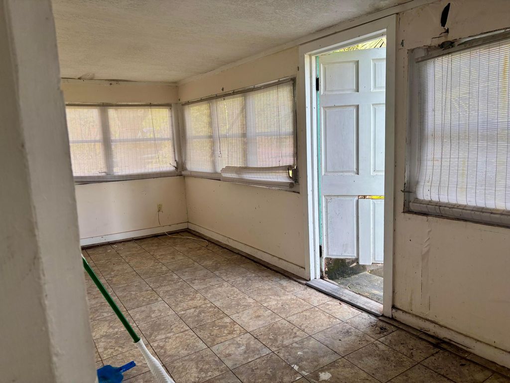 Photo of 1755 39th Street, Vero Beach, FL 32960 (MLS # R11149372)