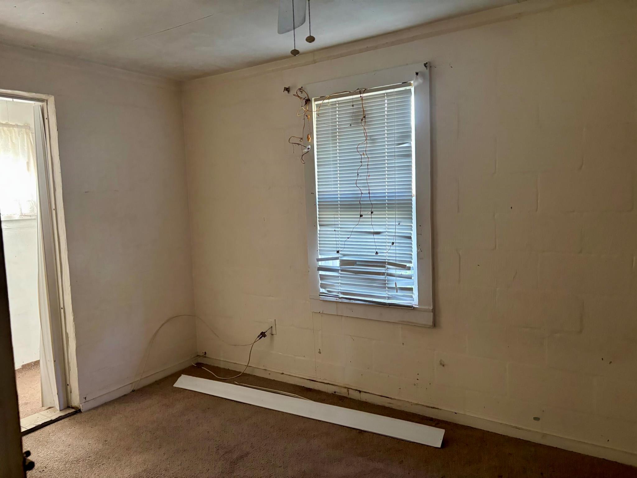 W E GEOFFREYS - Residential