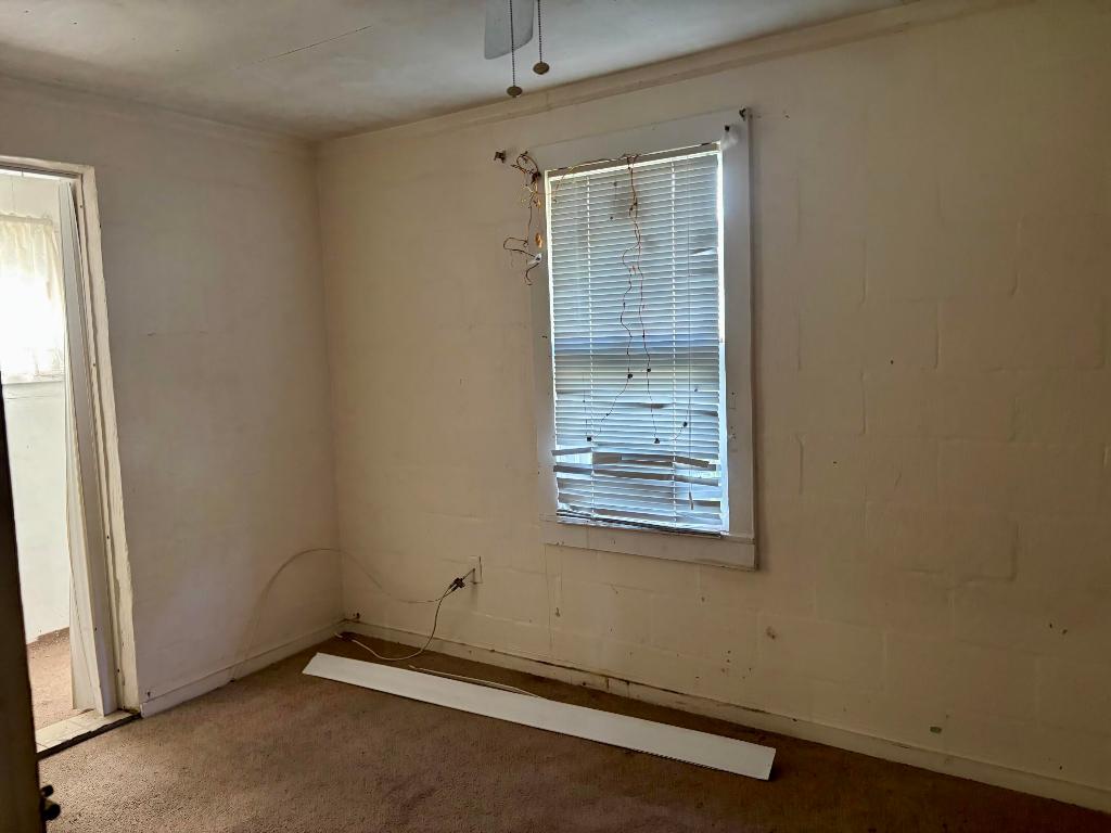 W E GEOFFREYS - Residential