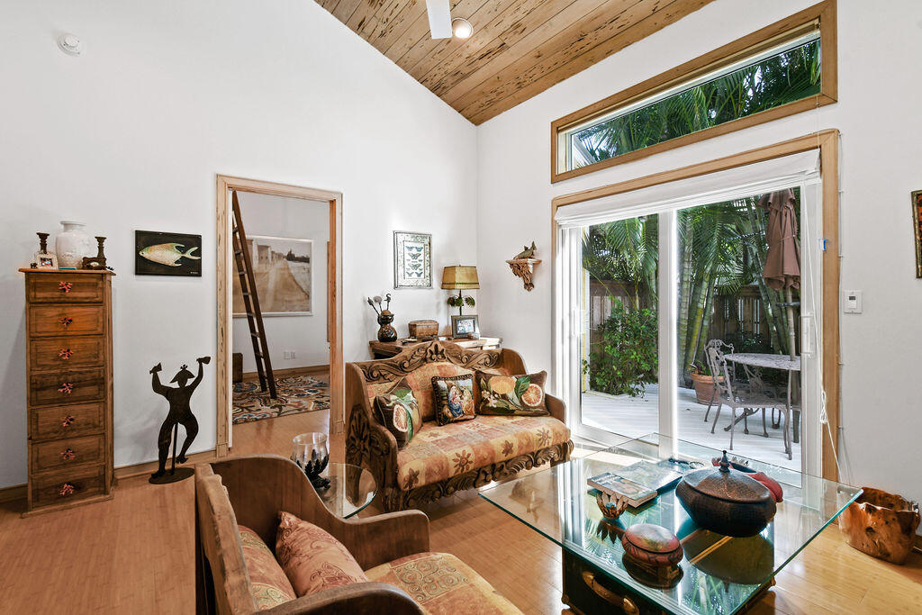 PALM HARBOR - Residential