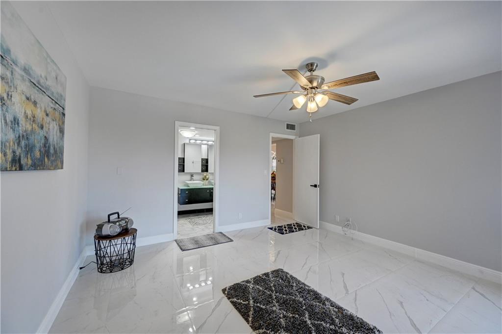 WYNMOOR VILLAGE - Residential