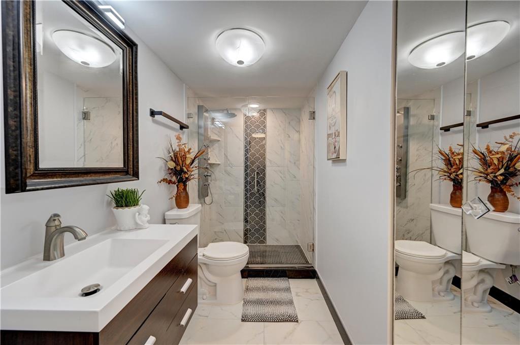 WYNMOOR VILLAGE - Residential