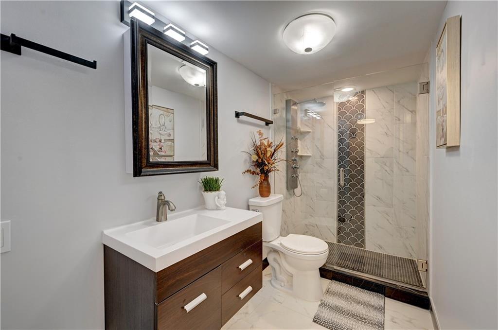 WYNMOOR VILLAGE - Residential