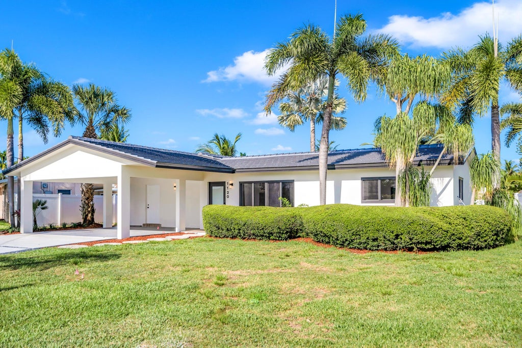 Photo of 1120 SE 9TH Avenue, Pompano Beach, FL 33060 (MLS # B26082891)