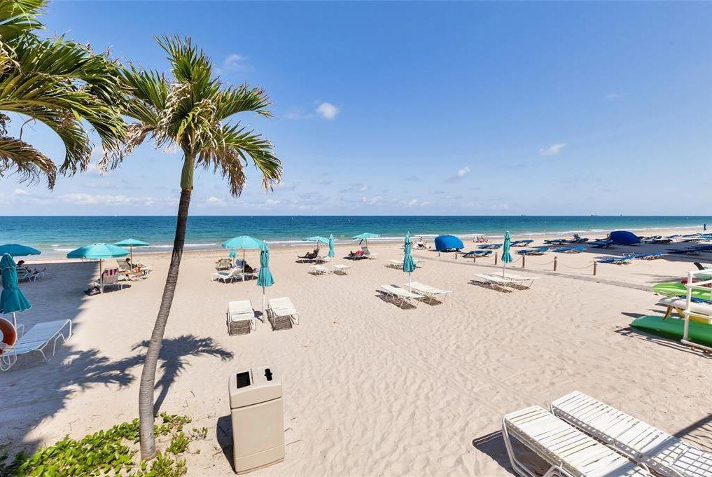 3750 Galt Ocean Dr 205