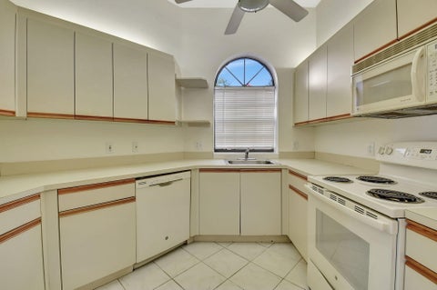 Tiny photo for 5195 Europa Drive #M, Boynton Beach, FL 33437 (MLS # B26089405)