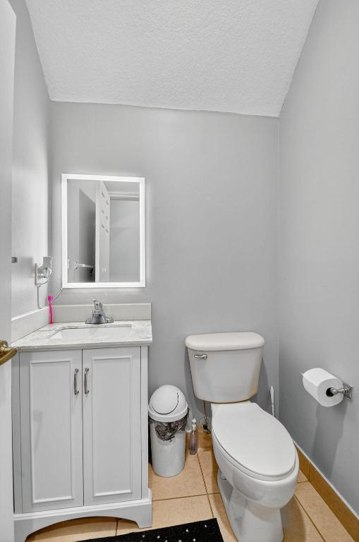 HYPOLUXO HAVERHILL PUD 2 - Residential