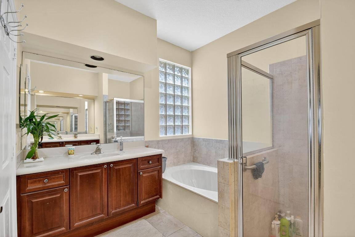 HYPOLUXO HAVERHILL PUD 2 - Residential