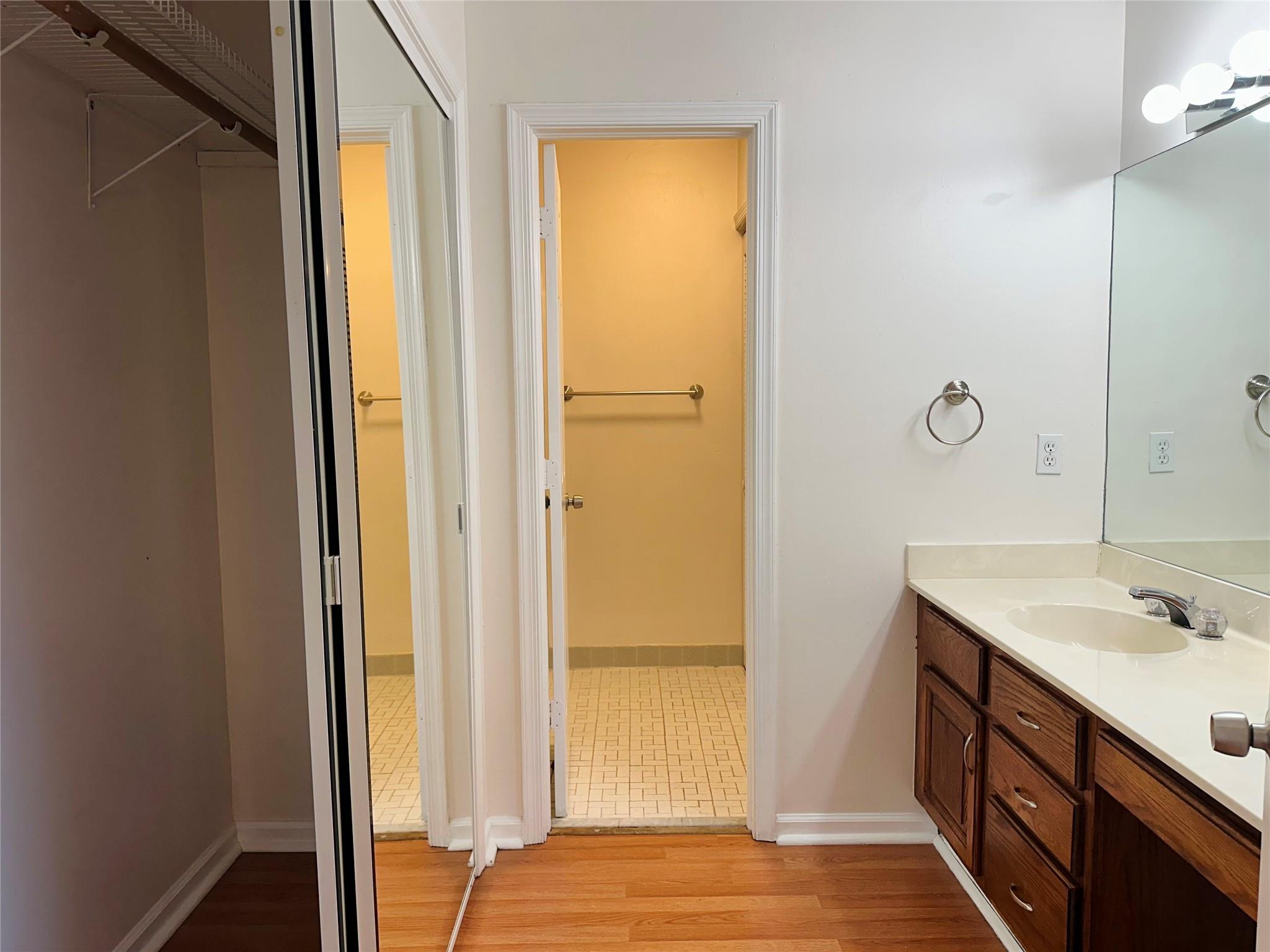 PALM HILL - Residential Lease