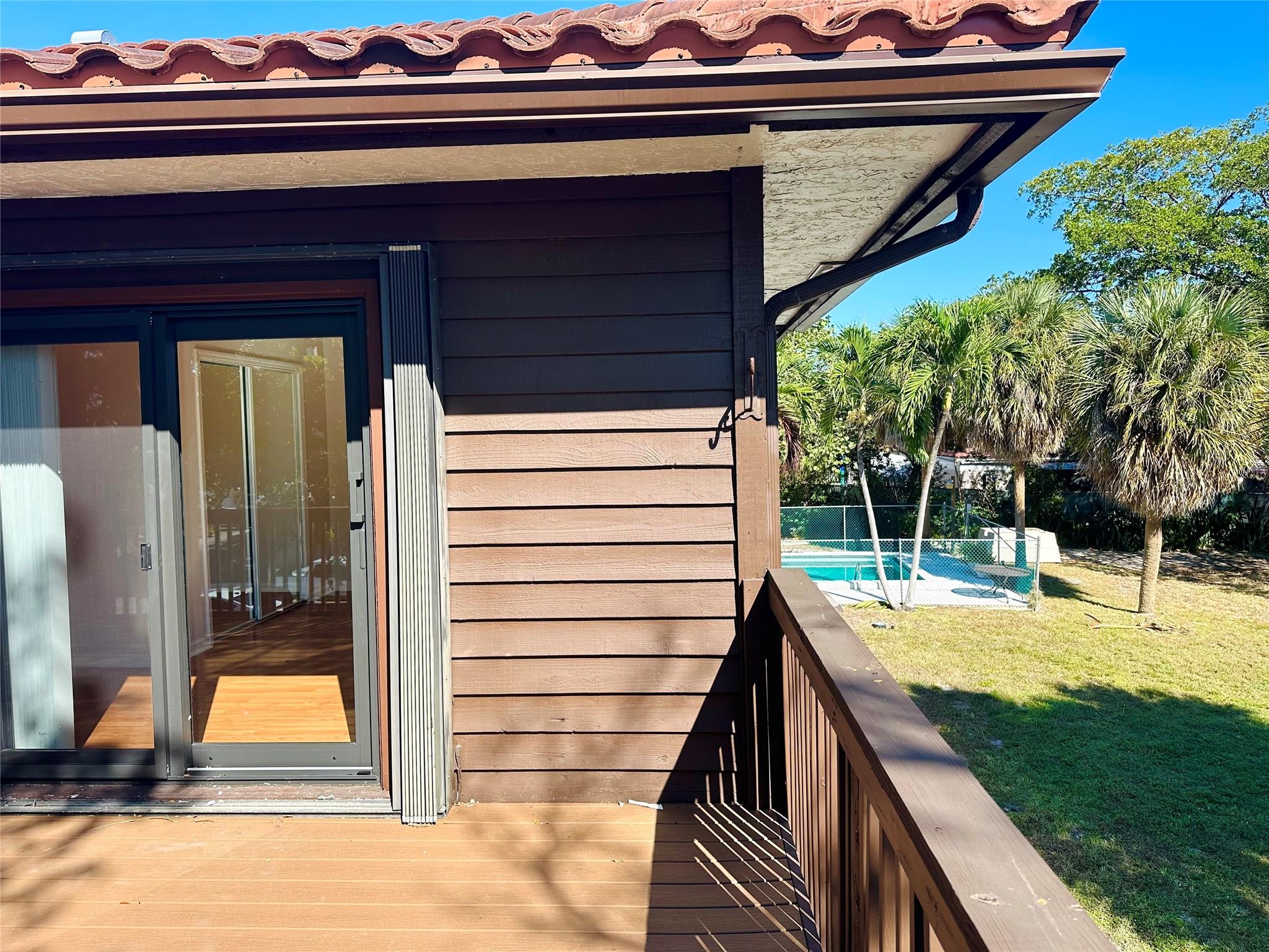 PALM HILL - Residential Lease