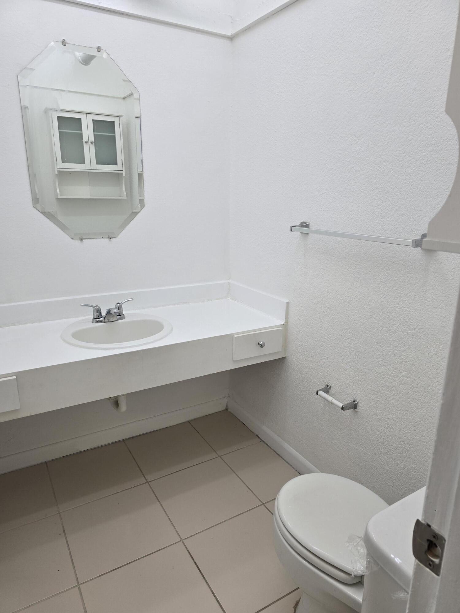 COCO CAY CONDO - Residential