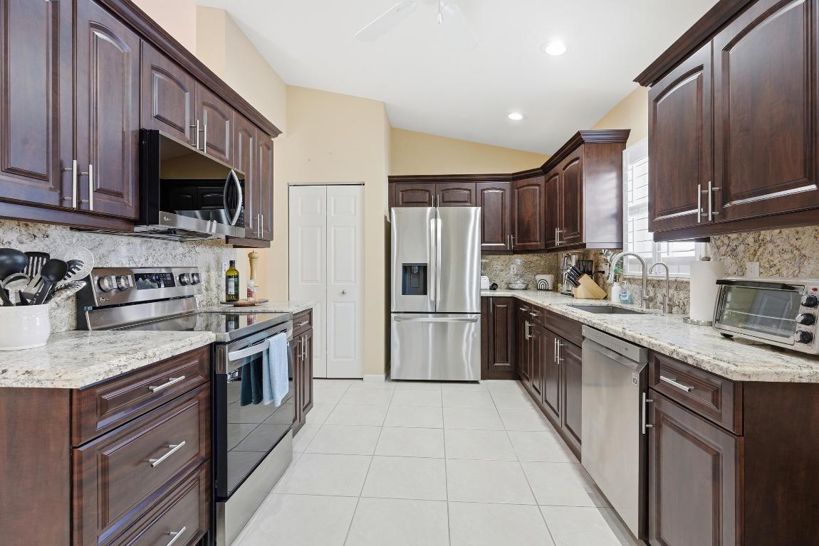 The Cascades/Waterford - Residential