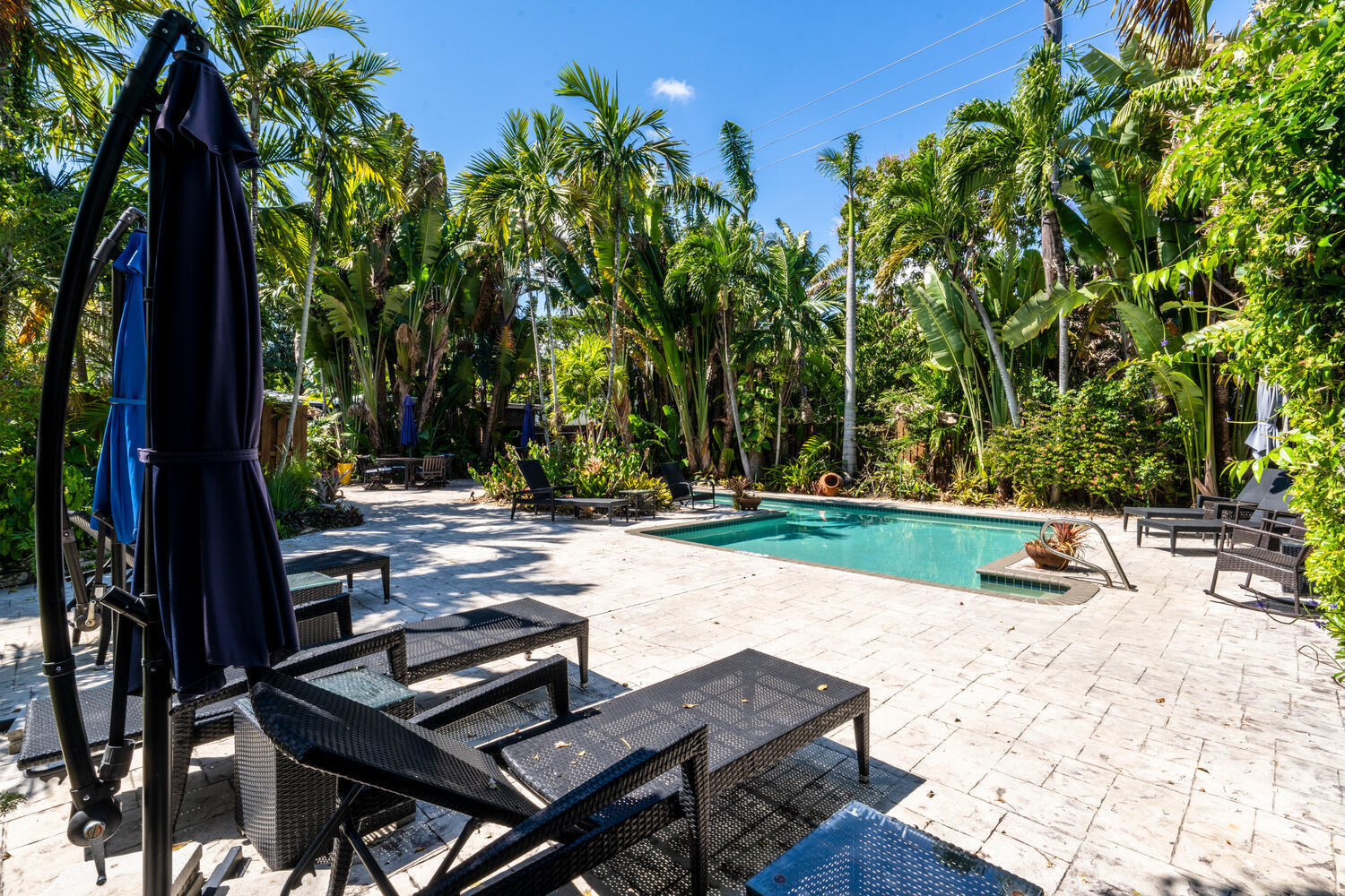 LAS BRISAS VILLAS CONDO - Residential