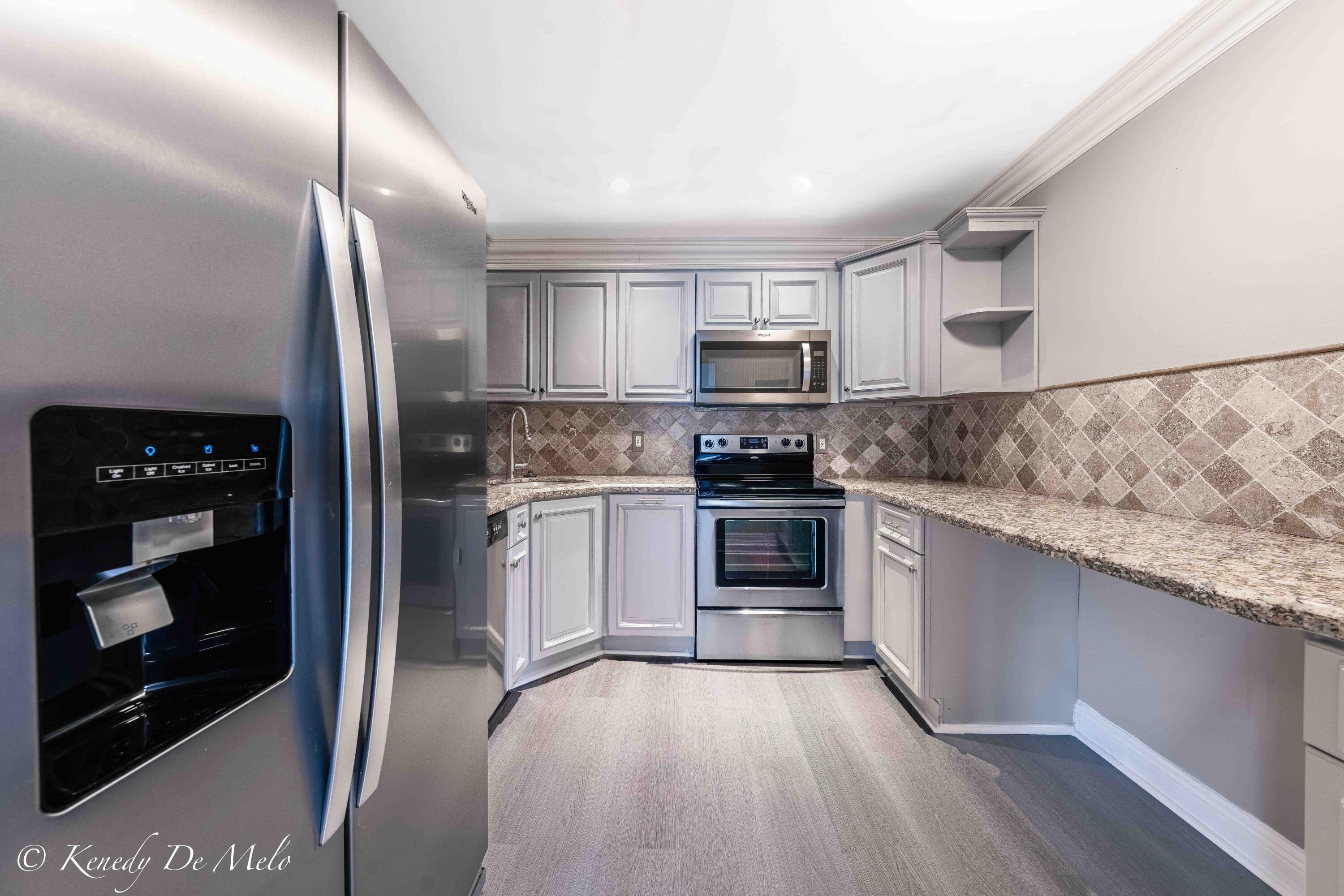 3147 Cocoplum Circle