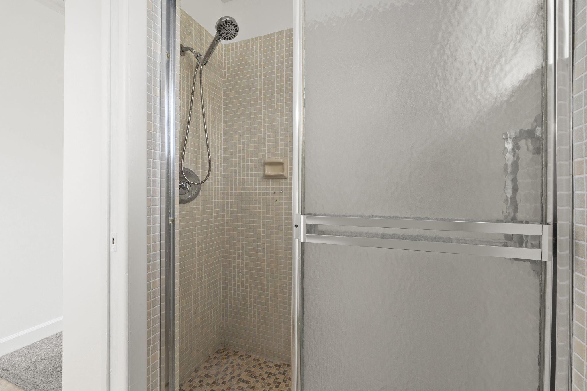 THE GROVE CONDOMINIUM SEC - Residential