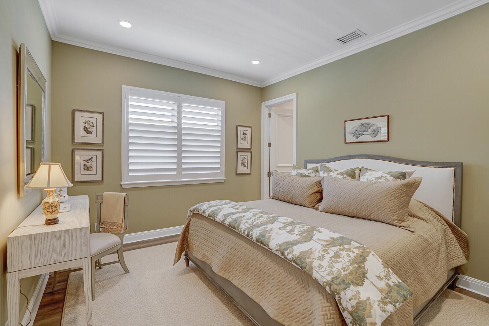 OLD PALM 2 - Residential