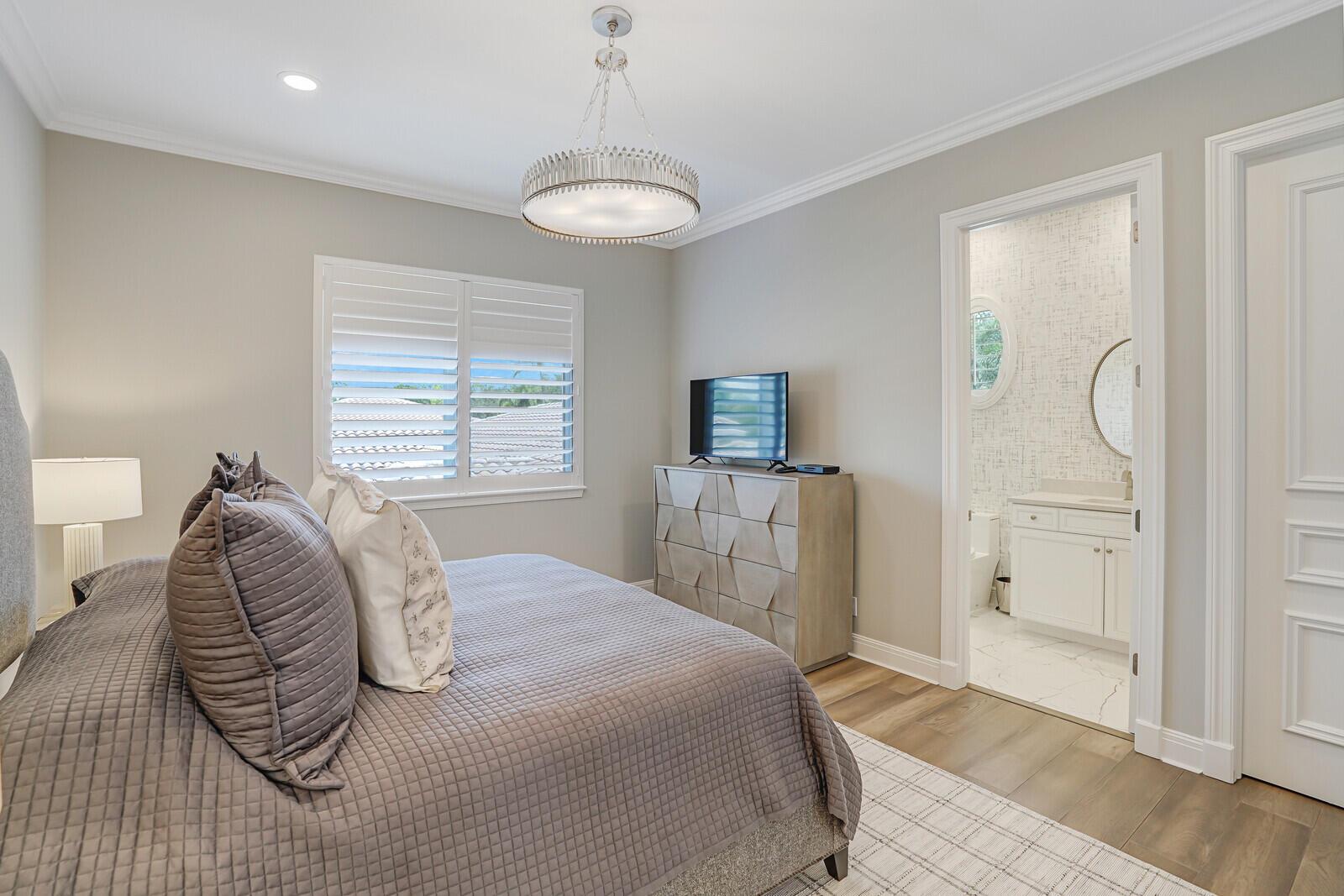 OLD PALM 2 - Residential