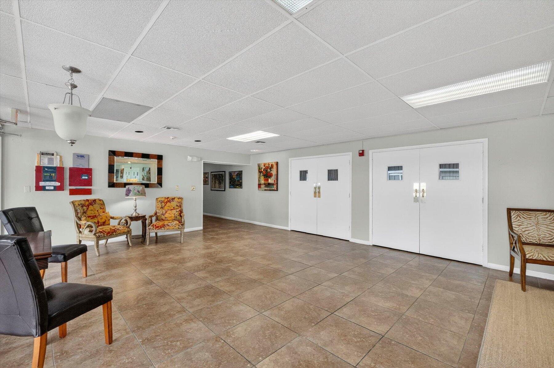 ORIOLE GOLF & TENNIS CLUB CONDO - Residential