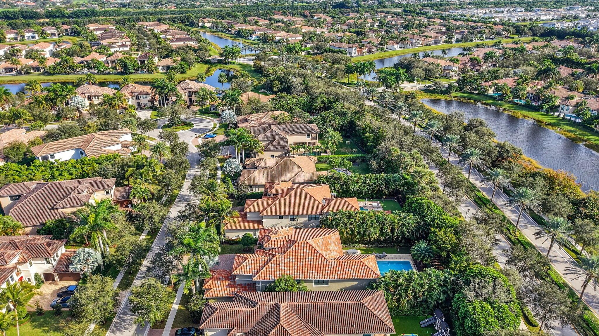 THE BRIDGES - Residential