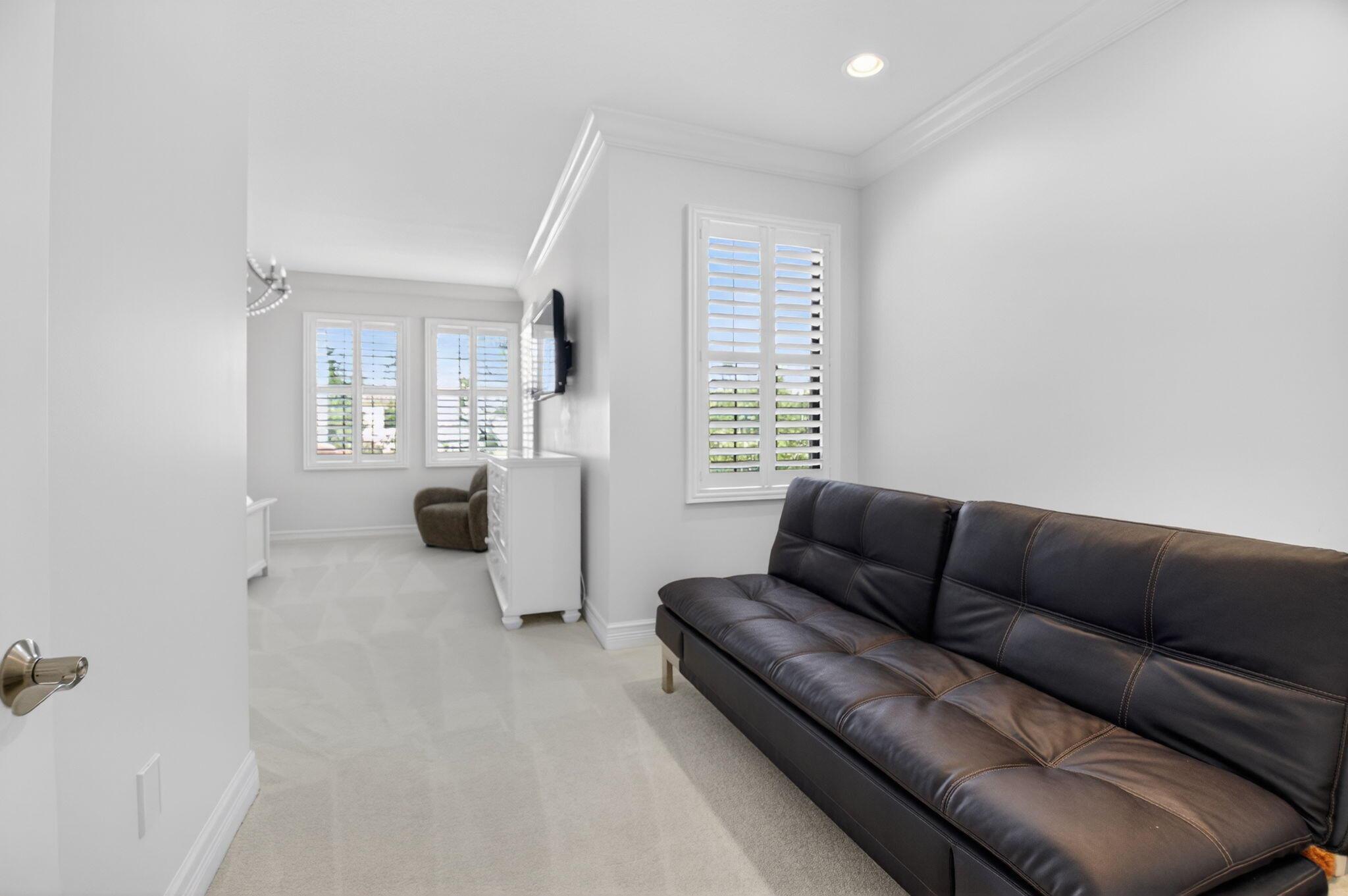 THE BRIDGES - Residential