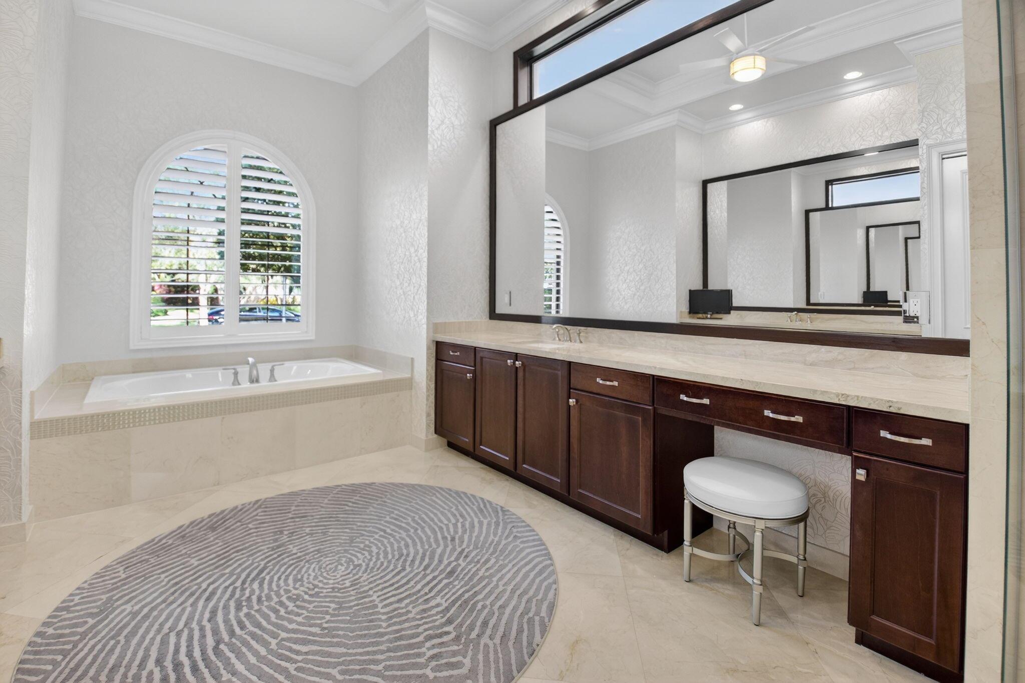 THE BRIDGES - Residential