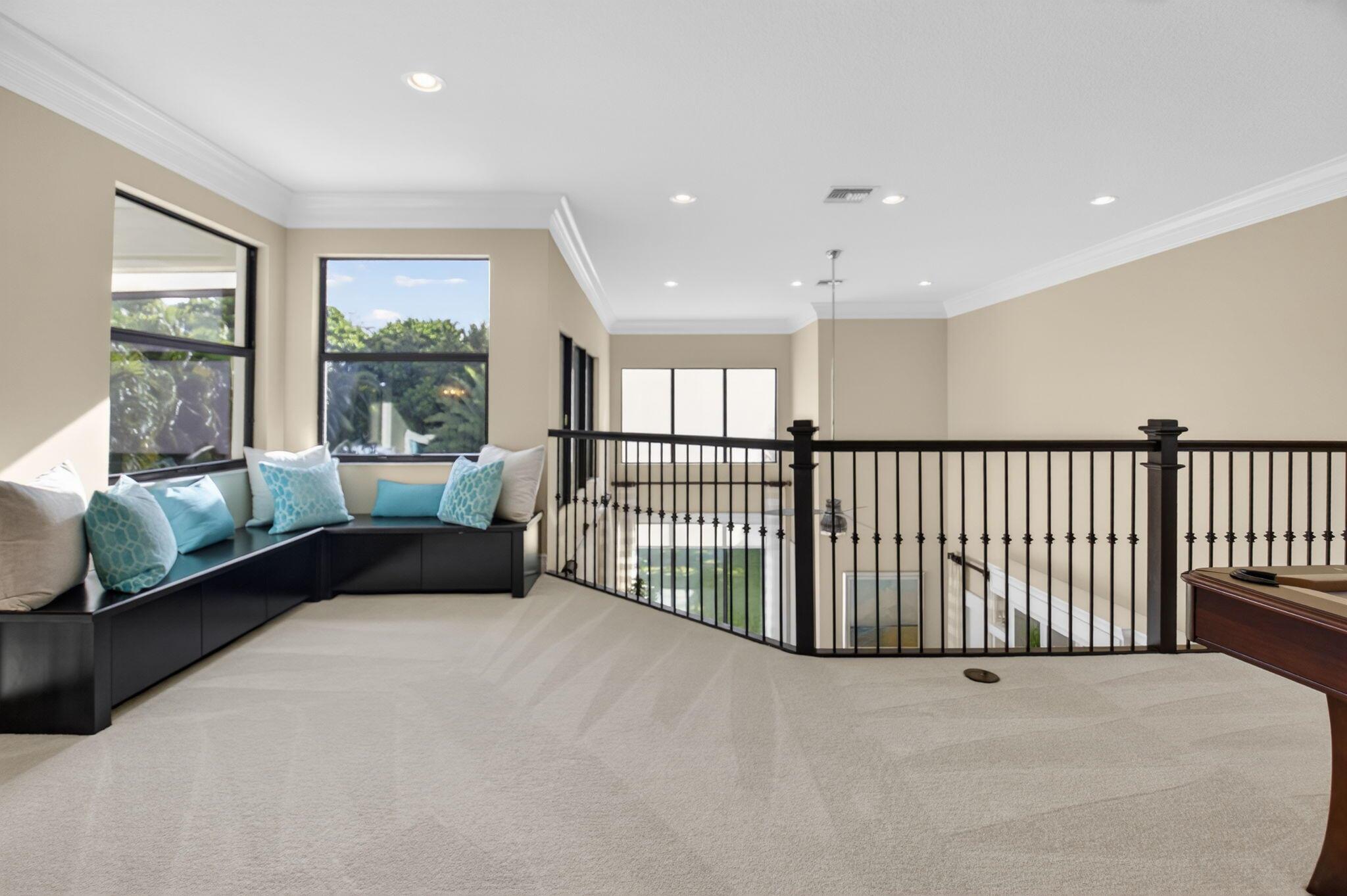 THE BRIDGES - Residential