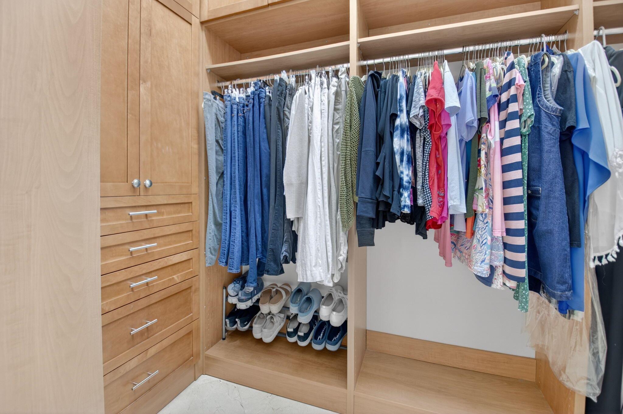 THE BRIDGES - Residential