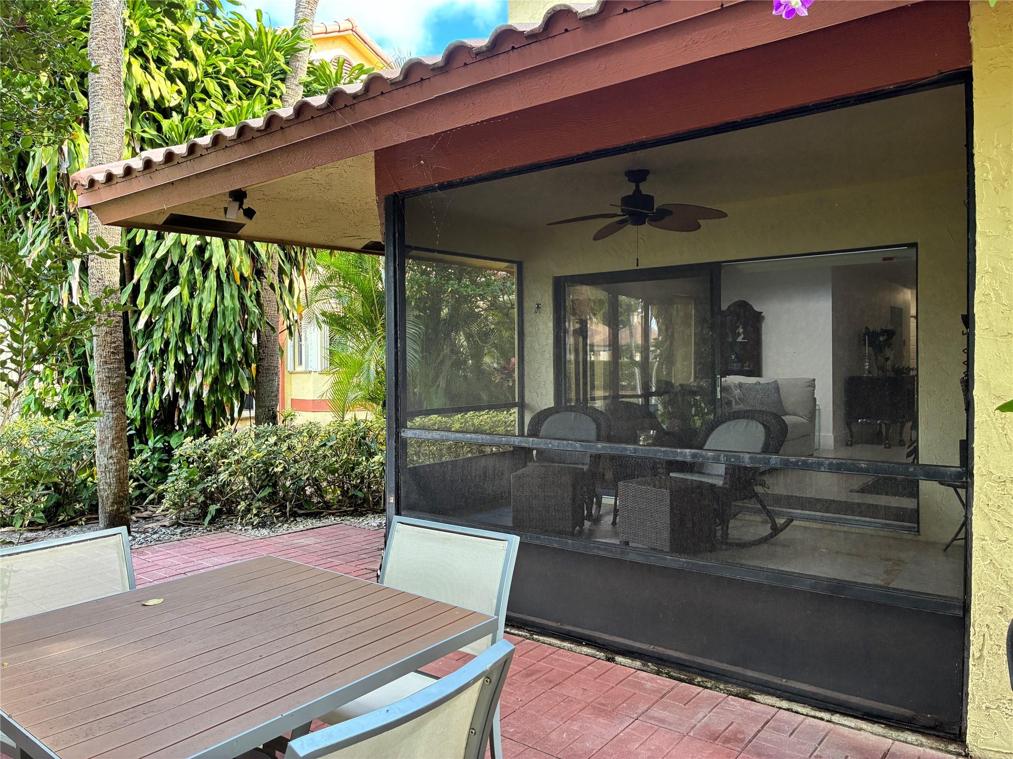 BOCA DELRAY COUNTRY CLUB - Residential