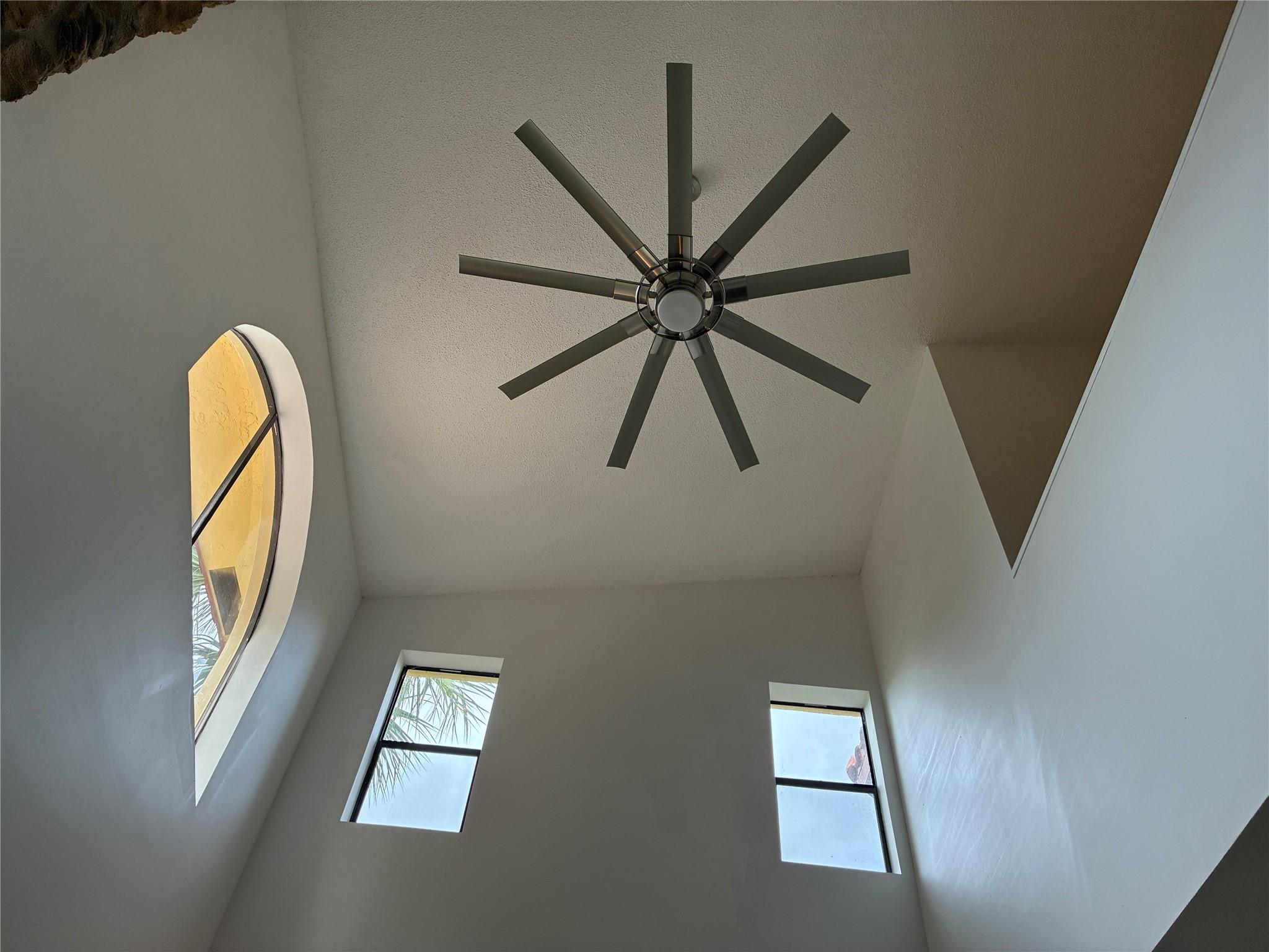 BOCA DELRAY COUNTRY CLUB - Residential