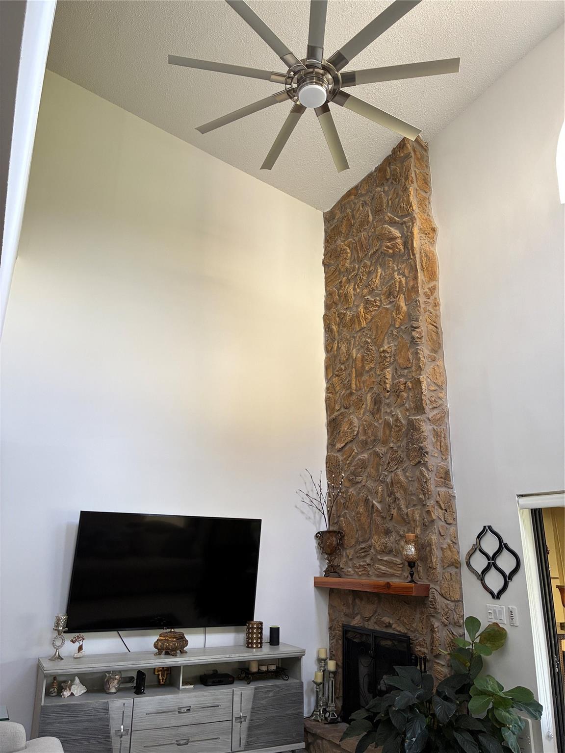 BOCA DELRAY COUNTRY CLUB - Residential