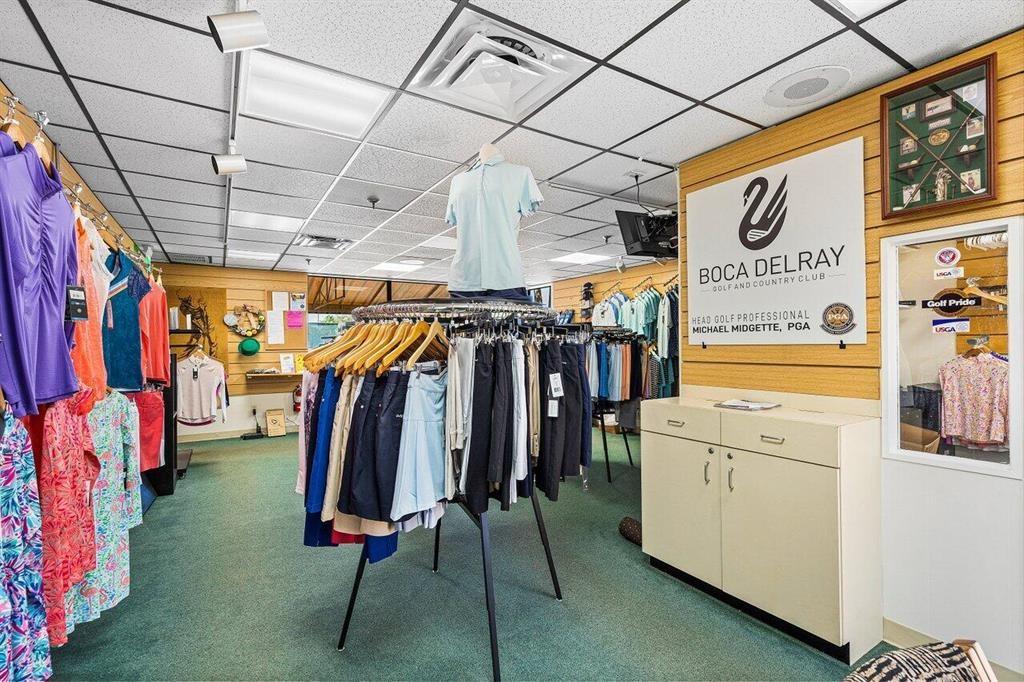 BOCA DELRAY COUNTRY CLUB - Residential