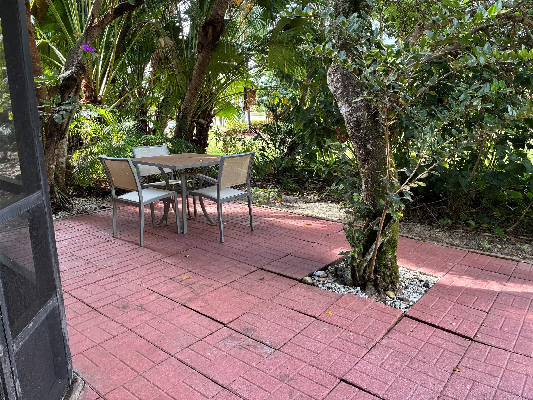 BOCA DELRAY COUNTRY CLUB - Residential