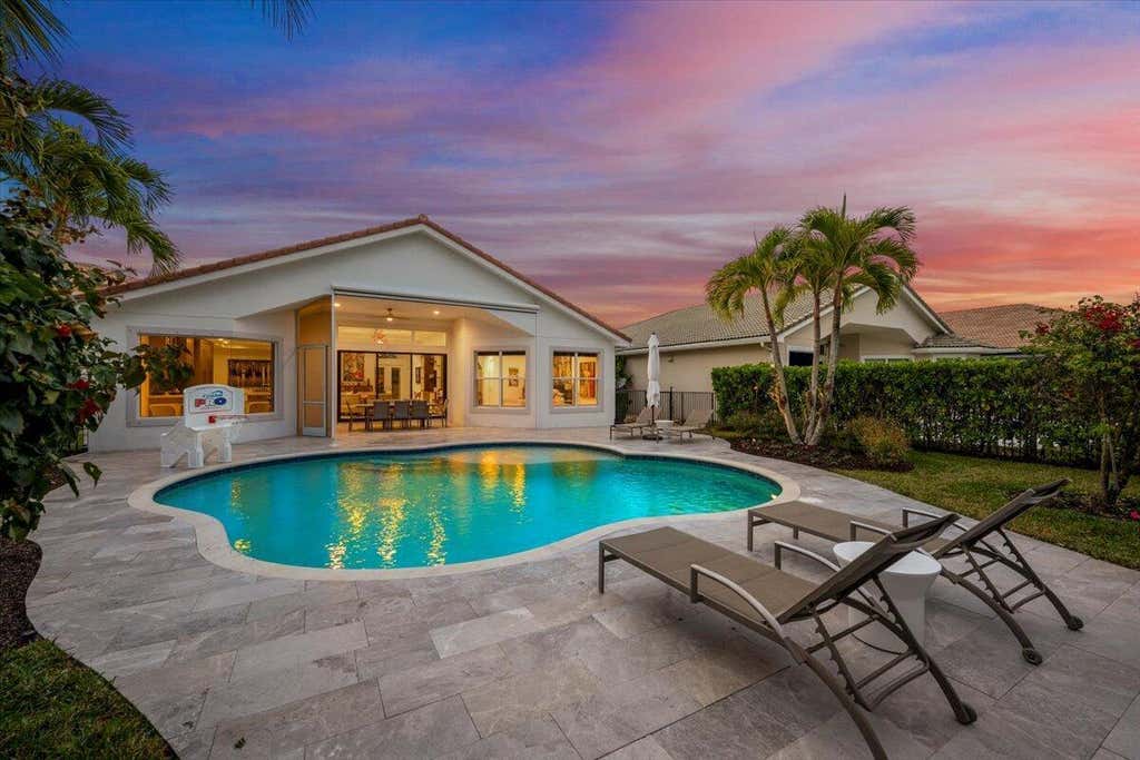Photo of 180 Carina Drive, Jupiter, FL 33478 (MLS # B26067740)